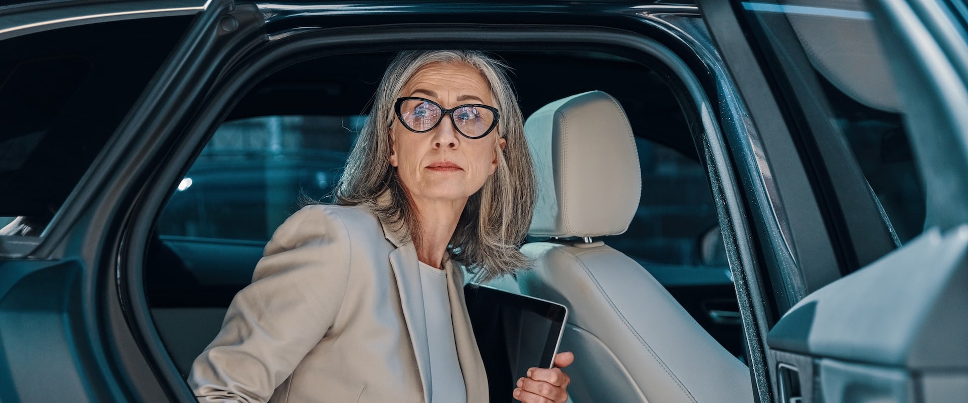 Enhance Your Business Image with Corporate Transportation