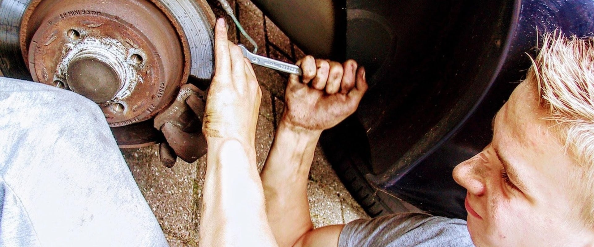 Ensuring Reliable Corporate Transportation with Car Accident Repair