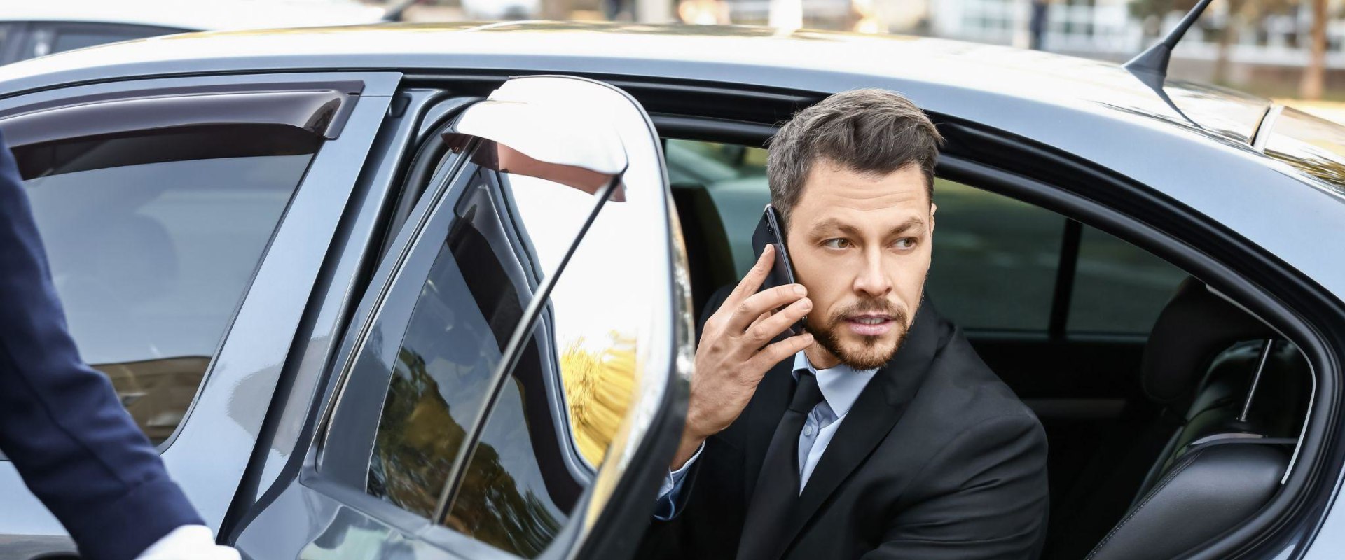 How Car Service Enhances Client and Executive Impressions